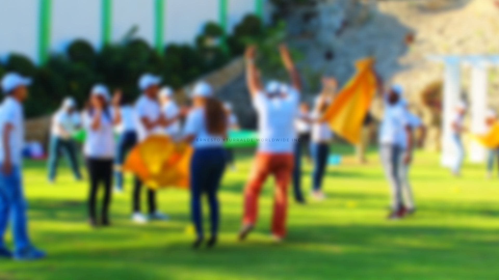 Team Building outdoor en Perú con talleres vivenciales Full-Day para fortalecer liderazgo, confianza, comunicación y trabajo en equipo mediante Aprendizaje Experiencial